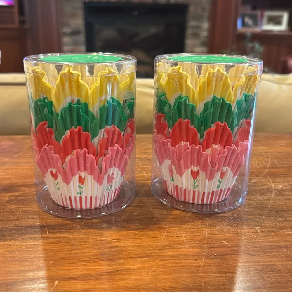 NWT 96 Crate&Barrel Spring Cupcake Papers Paper Cup Cases Floral 2 Pack 48 Each
